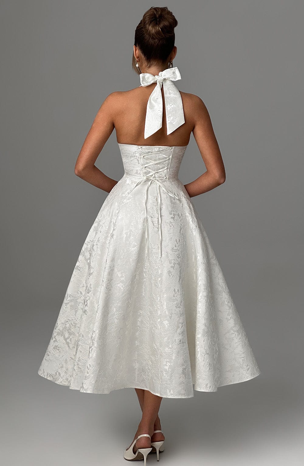 Clara™ — Robe Midi Chic Avec Décolleté Profond