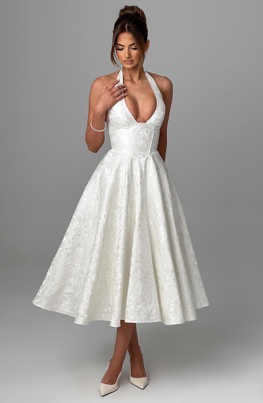Clara™ — Robe Midi Chic Avec Décolleté Profond
