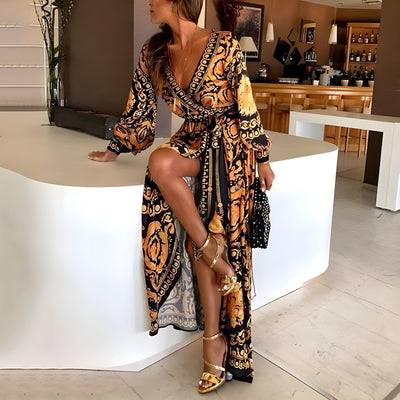 https://cdn.shopify.com/s/files/1/0949/8496/2373/files/wikkeljurk-zomerjurk-voor-dames-met-split-en-v-hals-cara-camilla-1022_e38d3d28-0184-4843-b678-dd0e973b3281_1.jpg?v=1747651332